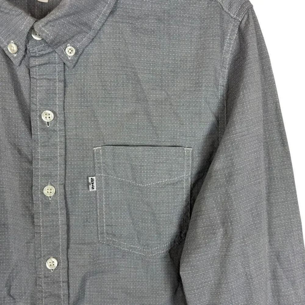 Levi's Shirt Men's Small‎ Gray Round Hem Pockets Long Sleeve Casual Button-Down